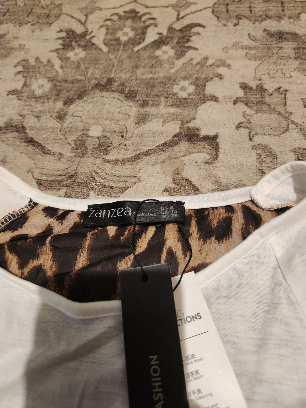 Zanzea White Long Sleeve Top with Leopard-Print Lining